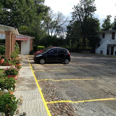 Hotel Tecozautla Kültér fotó